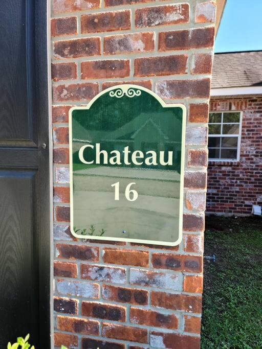 Chateau 16 Hammond Exterior photo